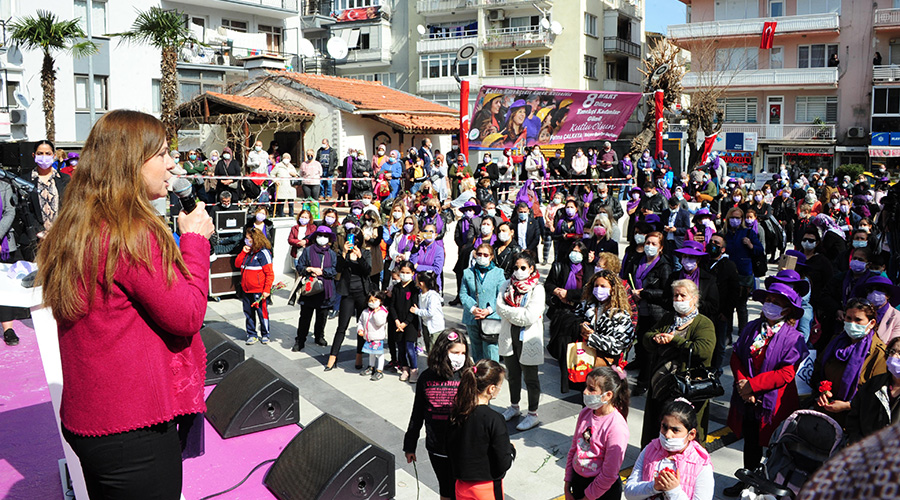 Balçova'da Kadın Danışma Merkezi açıldı