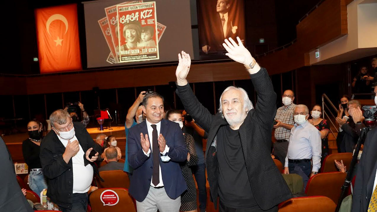Ulu'nun "Müjdat Gezen Belgeseli" ilk kez İzmir'de gösterildi