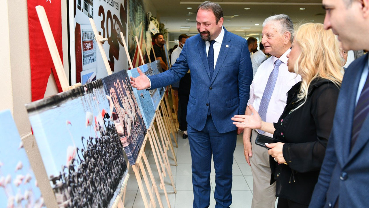 Erçetingöz'ün “Flamingo Adası” fotoğrafları Çiğli’de sergileniyor