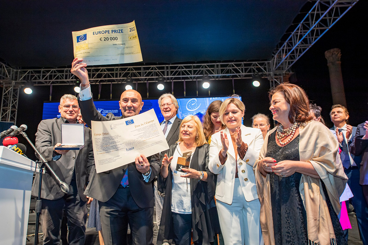 Avrupa Ödülü İzmir'in