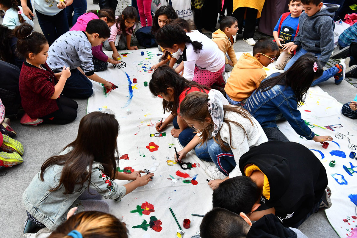 Çocuk Hakları gününe gecikmeli kutlama