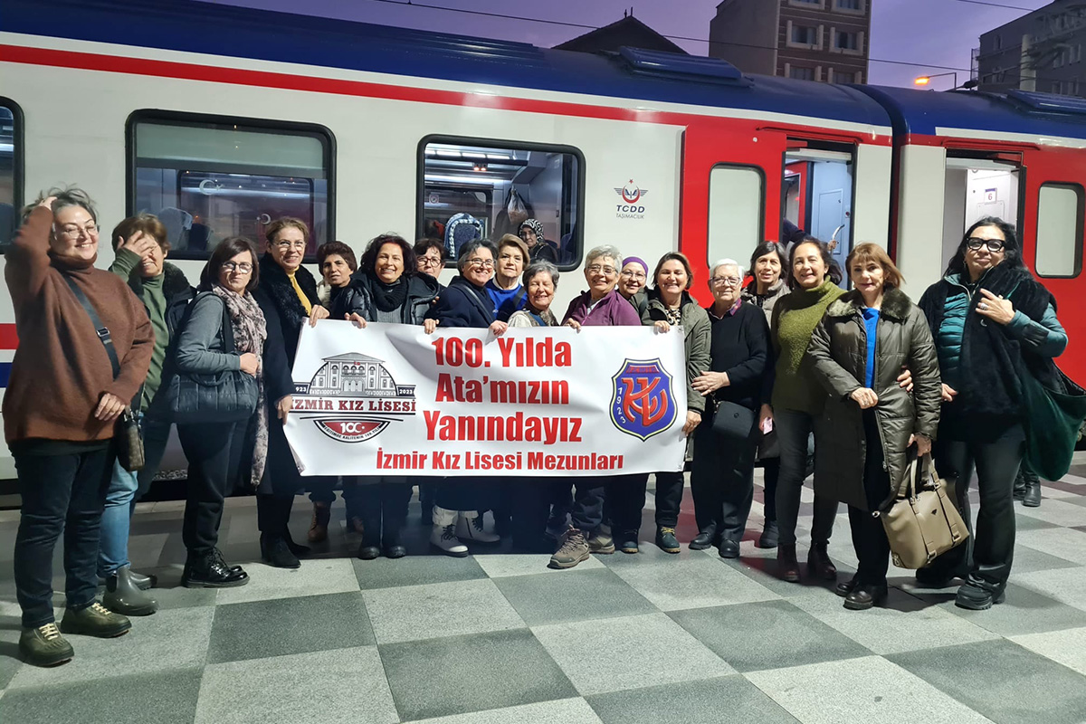 İzmir Kız Lisesi mezunları 1 Şubat’ta Anıtkabir’de