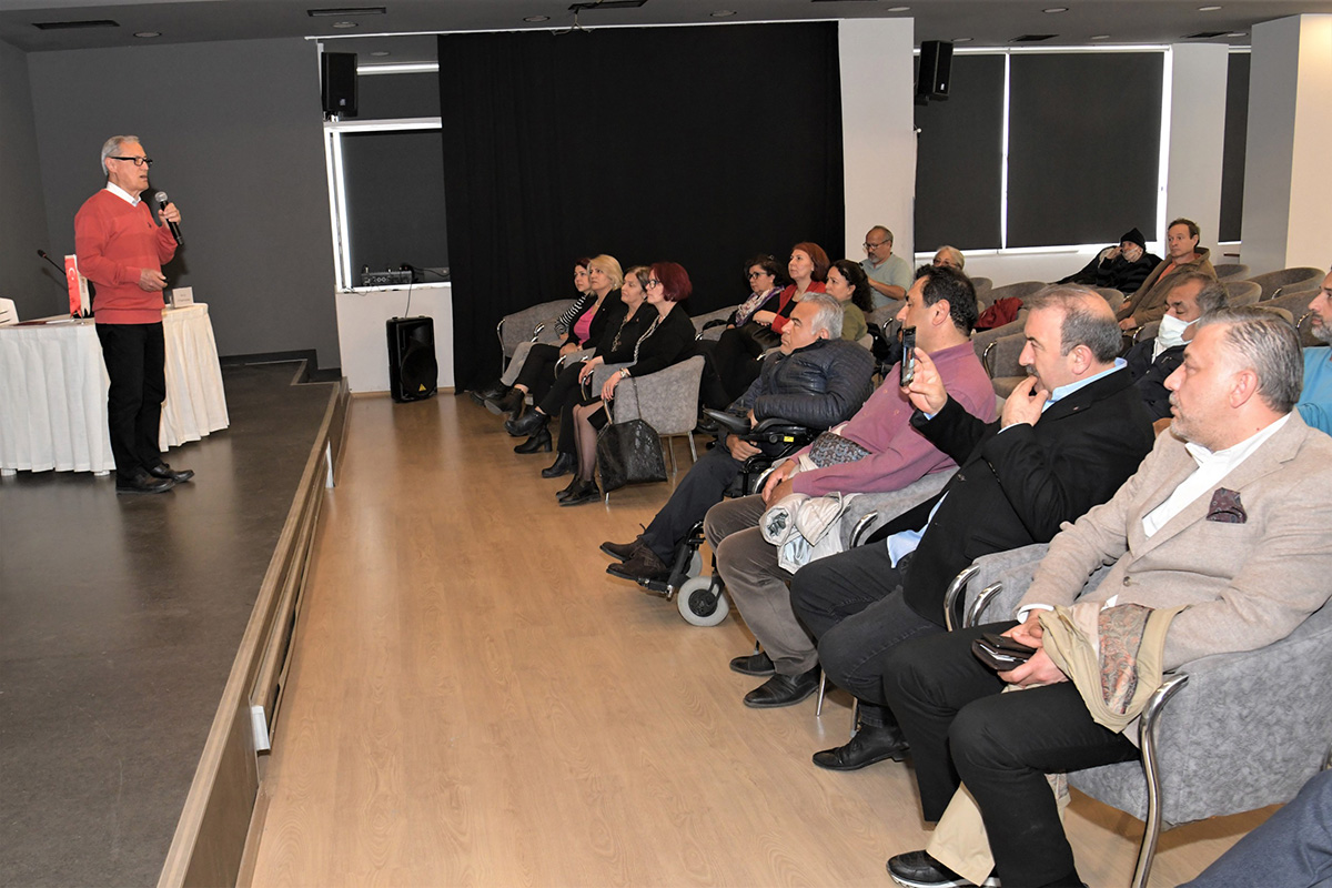 Bornova’da madde bağımlılığı ile mücadele anlatıldı
