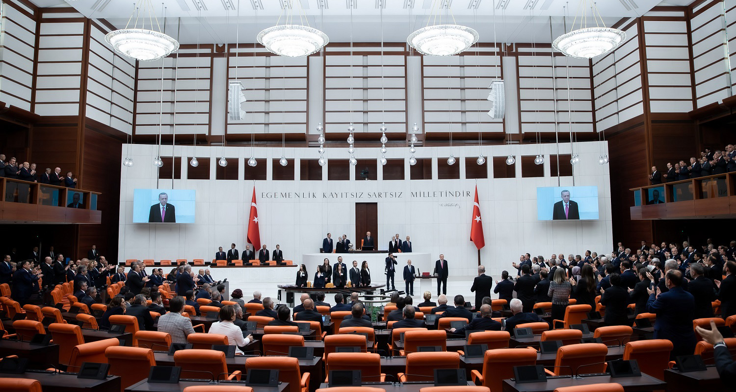 Milletvekilleri ve Cumhurbaşkanı Erdoğan yemin etti