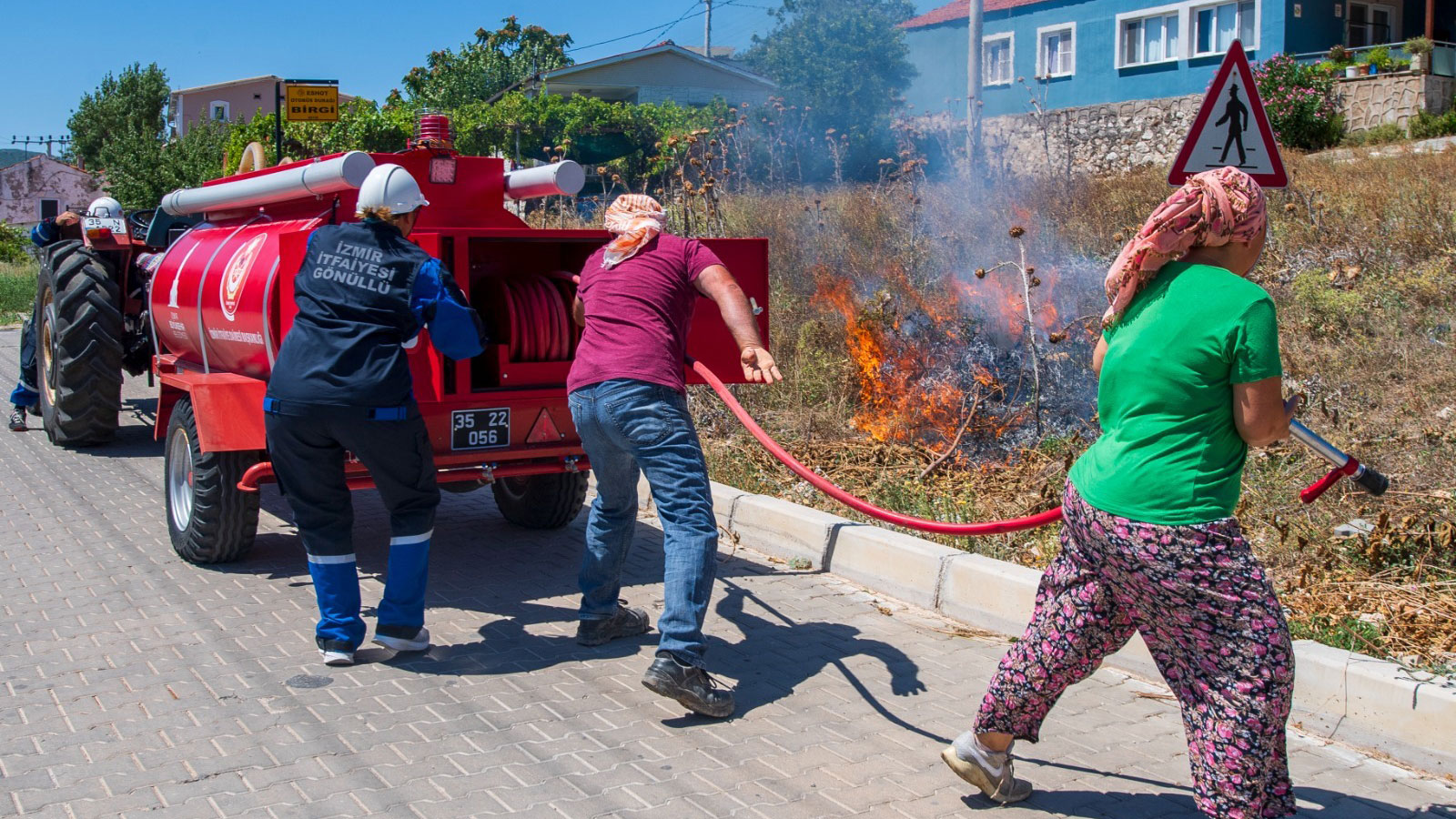 İzmir’de orman yangınlarıyla mücadele çabası