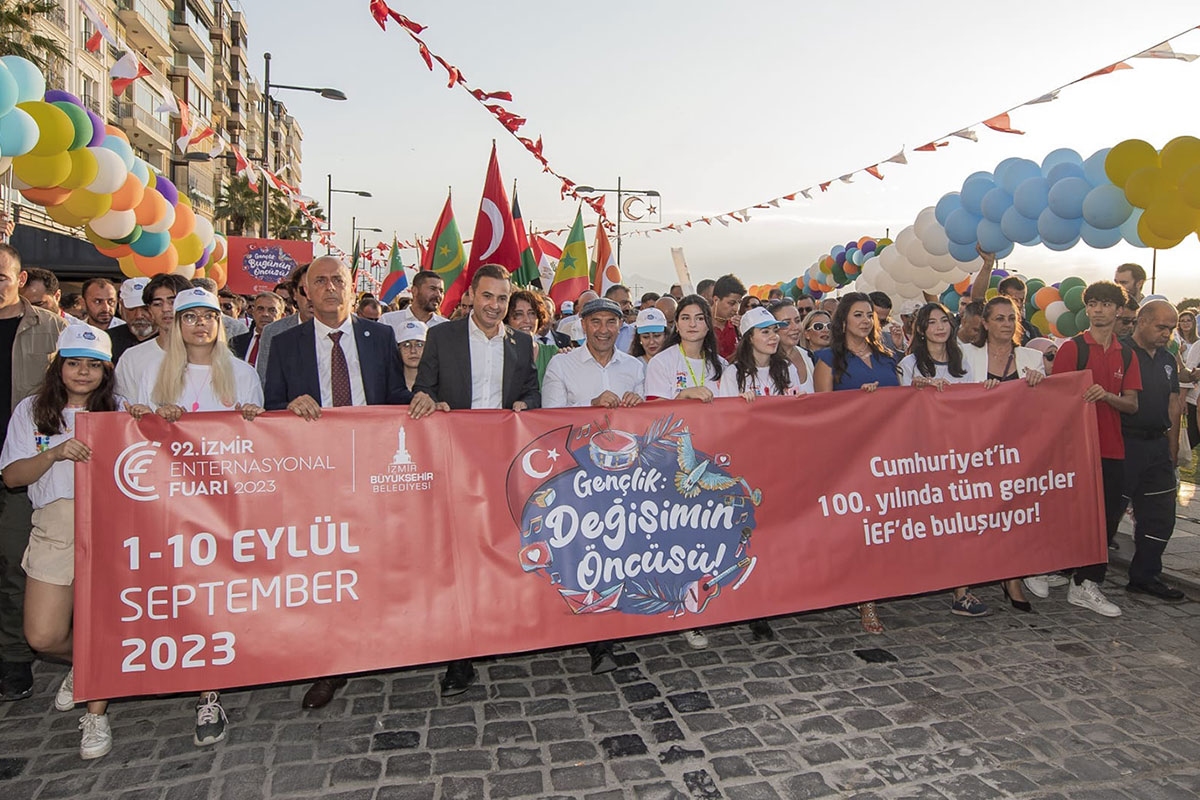 İzmir Enternasyonal Fuarı'na gençlik enerjisi