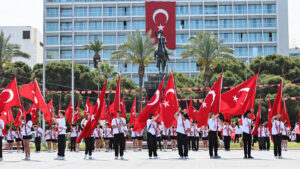 Atatürk'ü Anma, Gençlik ve Spor Bayramı kutlanıyor
