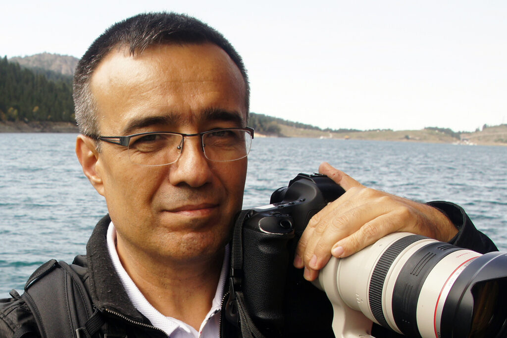 Elli yıllık yürüyüşün ardından: Tahir Ün ile söyleşi
