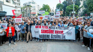 Gazeteciler özgür habercilik için yürüdü