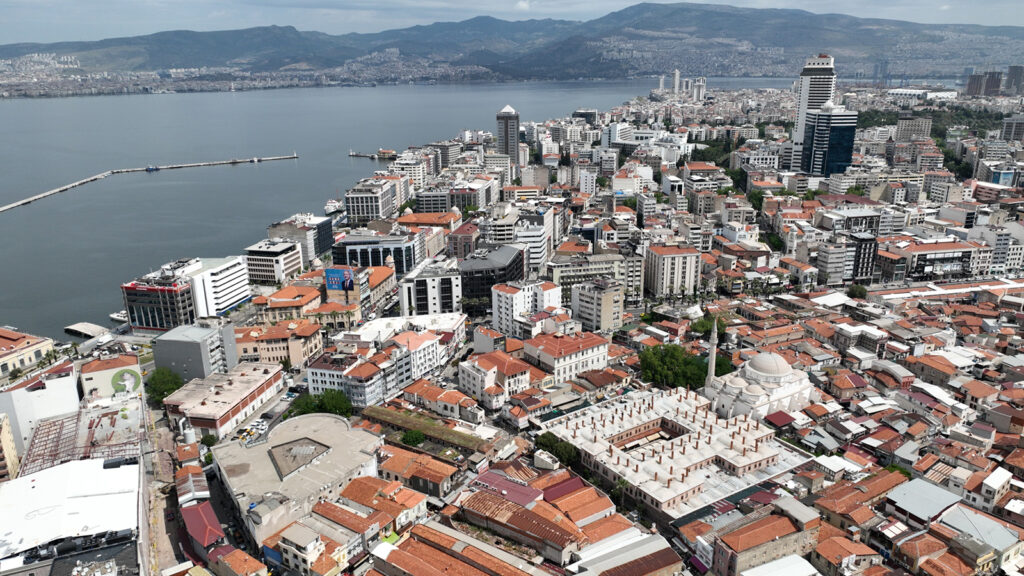 İzmir’in deprem master planı hazırlanıyor