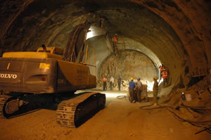 Metro için 129 metre ana tünel kazıldı