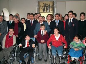 Tekerlekli sandalye kampanyasına destek yağdı