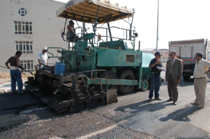 Bornova Belediyesi’nden asfaltlama çalışmaları