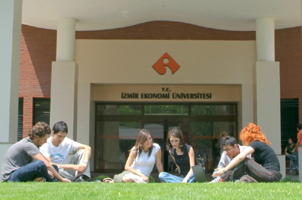 İEÜ, en çok tercih edilen on üniversiteden biri