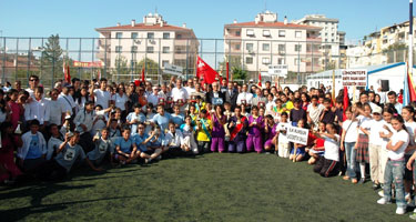 Şölenin başarılı sporcuları ödüllendirildi