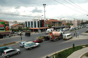 Akçay Caddesi'ne iki alt geçit yapılacak