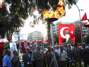 Bornova'ya ilk doğalgaz verildi