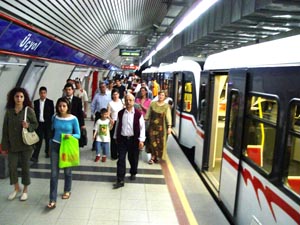 Referandum nedeniyle metro seferlerinde düzenleme
