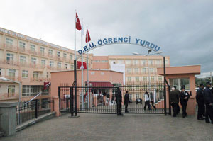 Yeni öğrenci yurdu hizmete açıldı