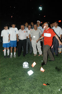 Yenilenen Güzeltepe Spor Tesisleri hizmete açıldı 