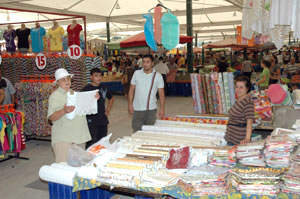 Bostanlı pazarı yeniden açıldı