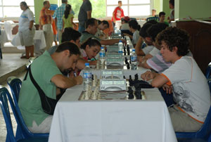 Aliağa Festivali’nde çekişmeli satranç turnuvası 