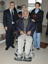 Çiğli Belediyesi’nden engellilere tekerlekli sandalye