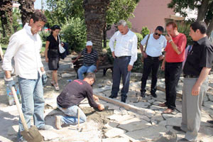 Karabağlar Uğur Mumcu Parkı yenileniyor