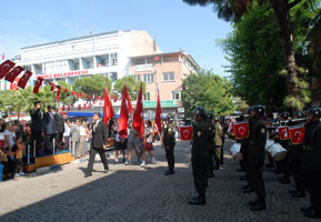 Dikili’nin kurtuluşunun 87. yıldönümü törenlerle kutlandı