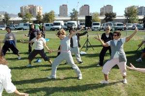 Karşıyaka Festivali yogayla başladı