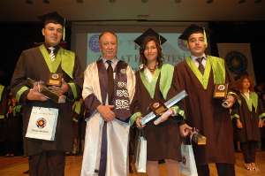Ege Üniversitesi Ziraat Fakültesi mezunlarını uğurladı 