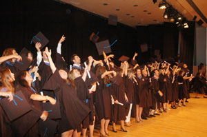 EÜ Edebiyat Fakültesi bu yıl 556 mezun verdi