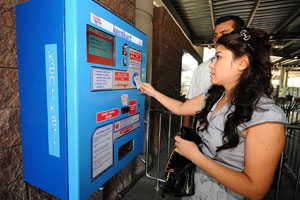 Metro istasyonlarına Kentkart dolum otomatı