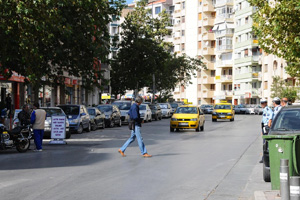 Göztepe - Karataş arasında trafik çift yönlü olacak