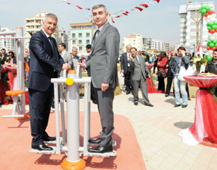 Karşıyaka'ya Tansaş Parkı ve kadın danışma merkezi