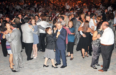 İzmirli itfaiyeciler stres attı