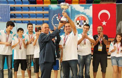 Aliağa Belediyesi Satranç Kulübü Satranç Birinci Ligi'ne yükseldi