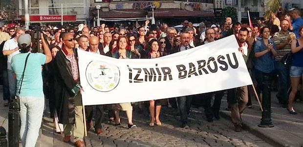 İzmir Barosu avukatlarından protesto yürüyüşü