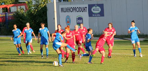 Konak Belediyesi Kadın Futbol Takımına destek