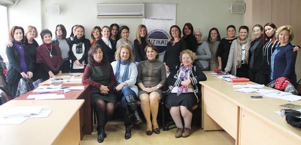 Girişimci kadınlara ücretsiz sertifikalı dış ticaret eğitimi