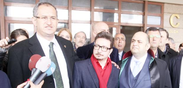 Ahmet Çınar'a Gezi tweet'i davasından beraat