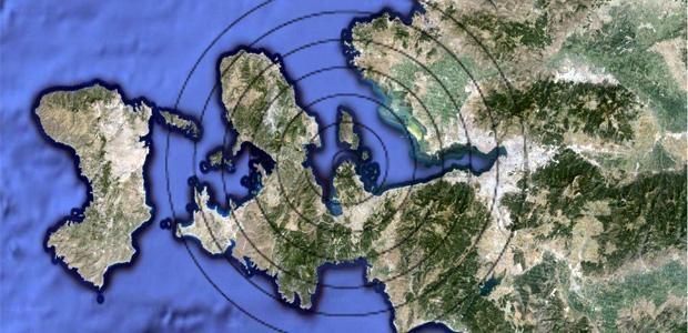 İzmir'de hafif şiddette deprem