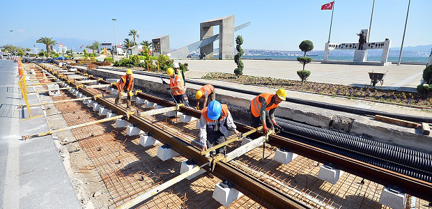 Konak ve Karşıyaka tramvayı yeşillenecek