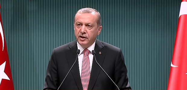 Ülkede üç ay süreyle olağanüstü hal ilan edildi