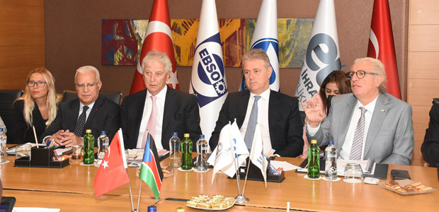 İzmir’in ekonomik kurumlarının başkanları yabancı heyetleri ağırladı