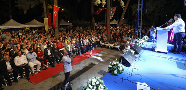 Buca’da Uluslararası Balkan Festivali düzenlendi