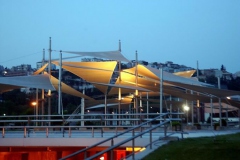 Konak'ta Üst Geçit... [Fotoğraf : Lokman Dağ]