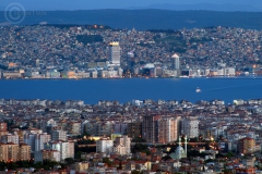 [İzmir İzmir... Fotoğraf : Mehmet Yasa]