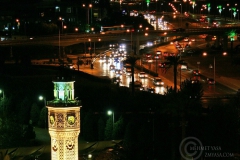 [Konak Meydanı... Fotoğraf: Mehmet Yasa]