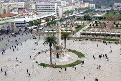 [Konak Meydanı... Saat Kulesi... Yukarıdan... Fotoğraf: Saadet Erciyas]